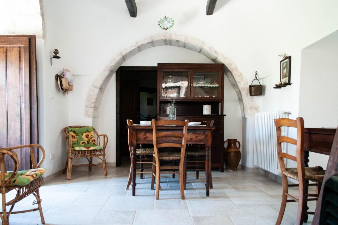 Trulli Sul Vignale In Masseria Santalachicca Martina Franca Exterior foto
